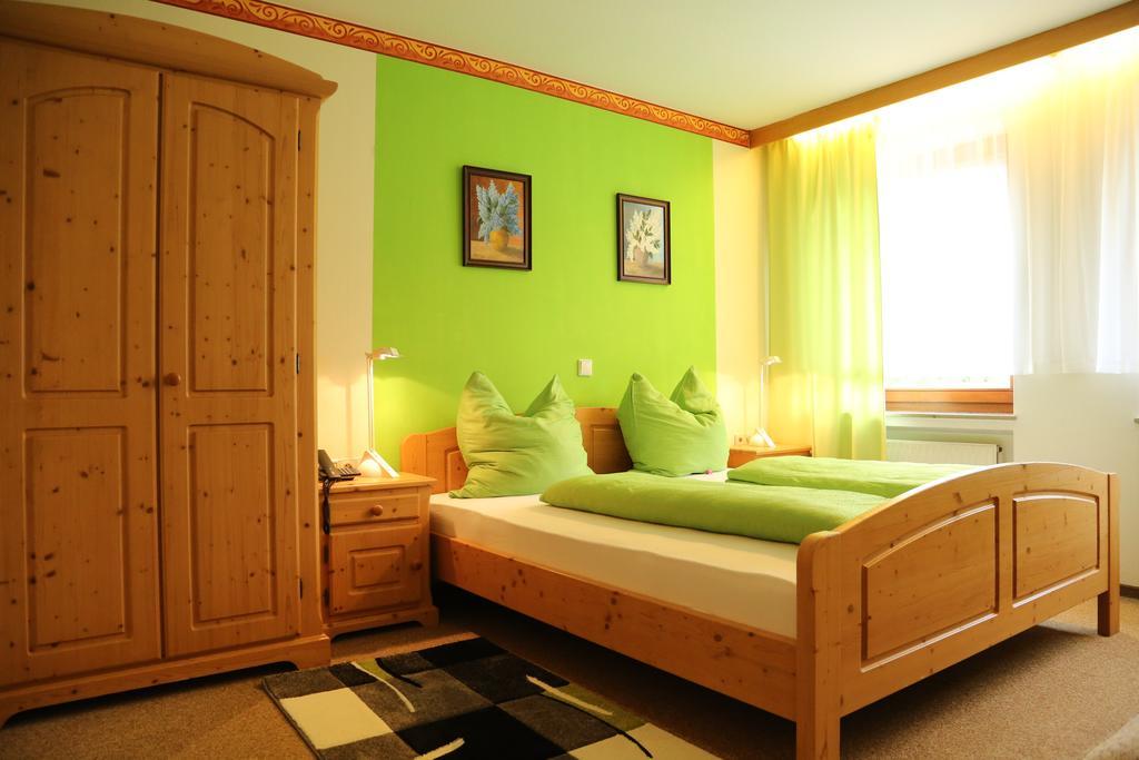 Hotel Bechtel Burbach  객실 사진